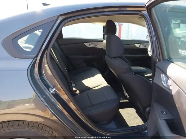 3KPF24ADXRE836965 2024 KIA FORTE - Image 8