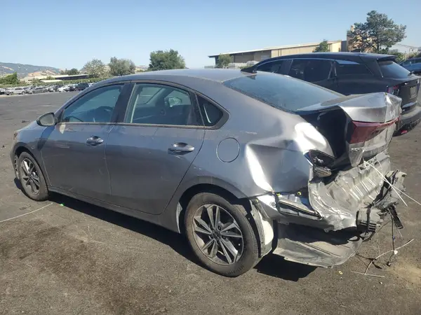 3KPF24ADXRE837310 2024 KIA FORTE - Image 2