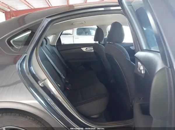 3KPF24ADXRE837355 2024 KIA FORTE - Image 8