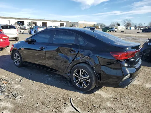 3KPF24ADXRE837369 2024 KIA FORTE - Image 2