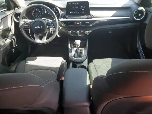 3KPF24ADXRE837663 2024 KIA FORTE - Image 8