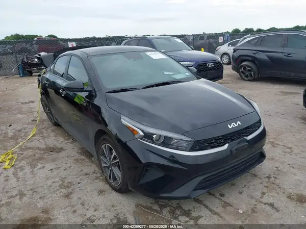 3KPF24ADXRE837923 2024 KIA FORTE - Image 1