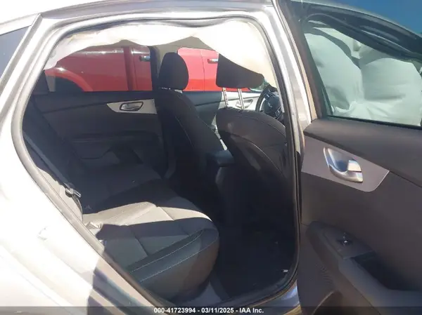 3KPF24ADXRE838070 2024 KIA FORTE - Image 8