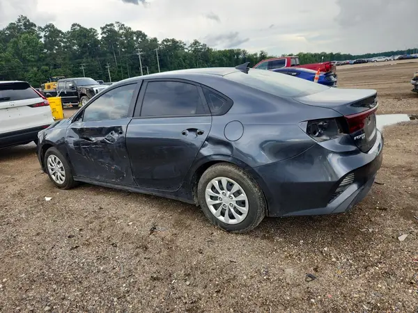 3KPF24ADXRE838280 2024 KIA FORTE - Image 2