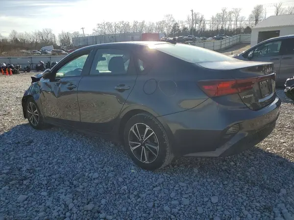 3KPF24ADXRE840742 2024 KIA FORTE - Image 2