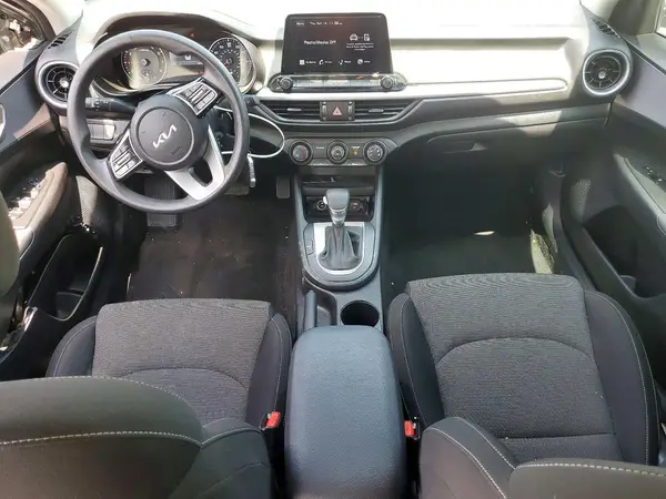 3KPF24ADXRE840966 2024 KIA FORTE - Image 8