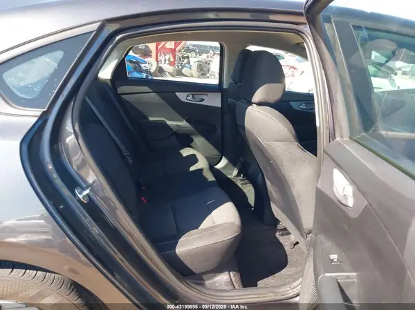 3KPF24ADXRE841065 2024 KIA FORTE - Image 8