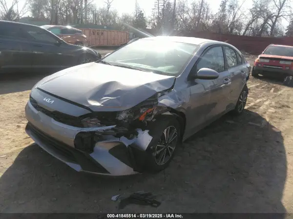 3KPF24ADXRE841163 2024 KIA FORTE - Image 2