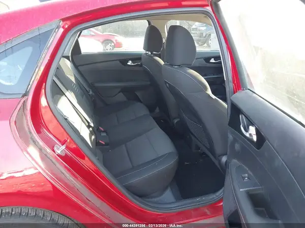 3KPF34AD0KE006353 2019 KIA FORTE - Image 8