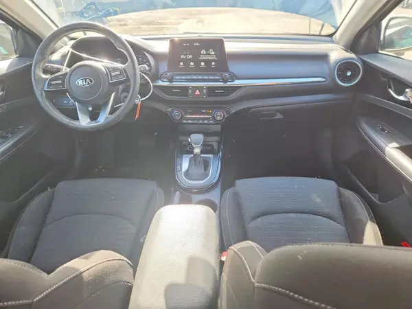 3KPF34AD0KE018132 2019 KIA FORTE - Image 8
