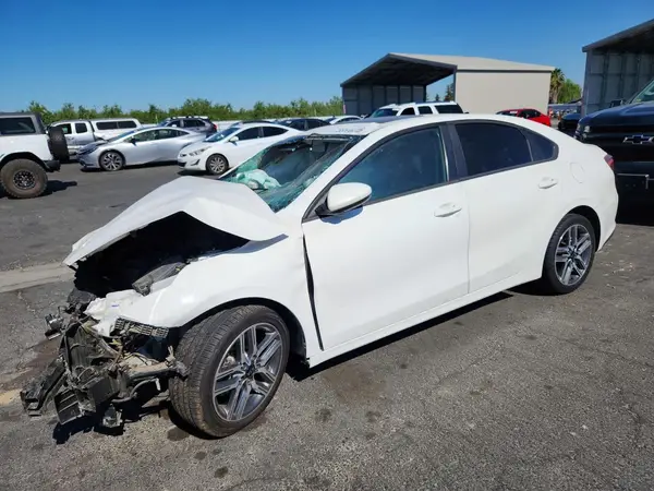 3KPF34AD0KE023069 2019 KIA FORTE - Image 1