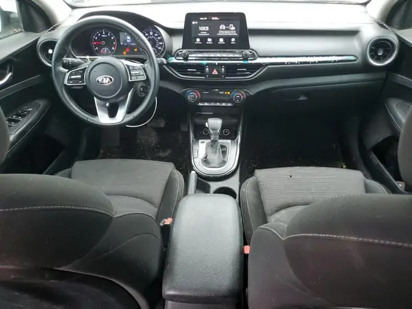 3KPF34AD0KE034010 2019 KIA FORTE - Image 8