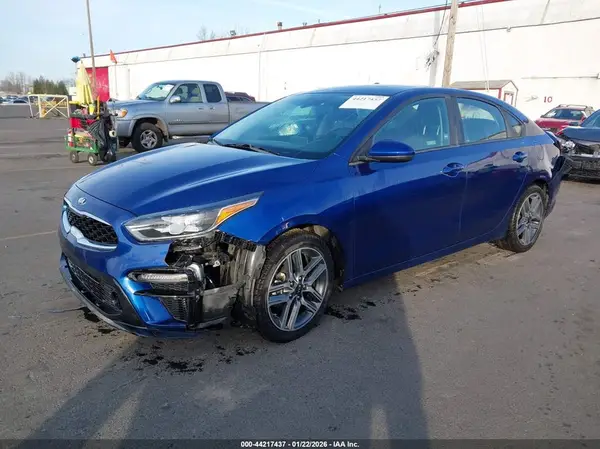 3KPF34AD0KE037733 2019 KIA FORTE - Image 2