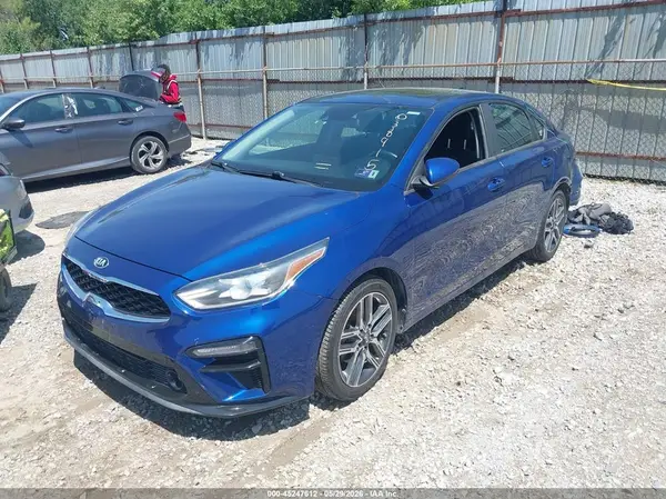 3KPF34AD0KE038915 2019 KIA FORTE - Image 2