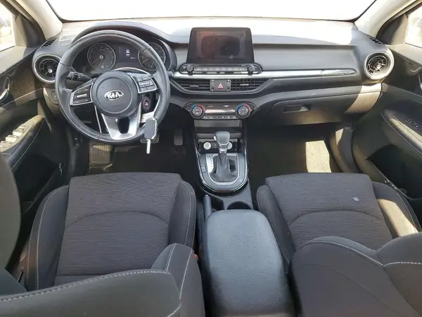 3KPF34AD0KE065841 2019 KIA FORTE - Image 8