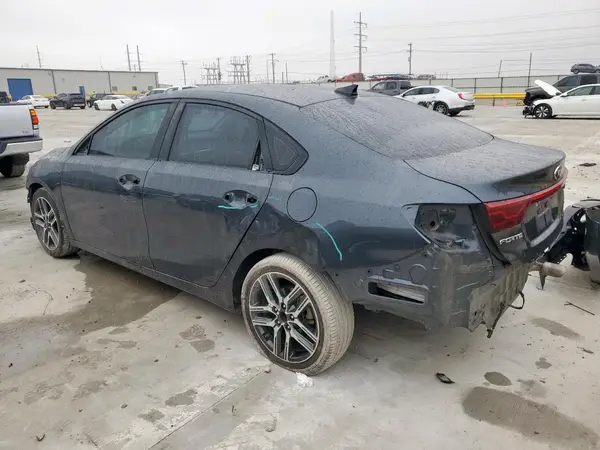 3KPF34AD0KE072837 2019 KIA FORTE - Image 2