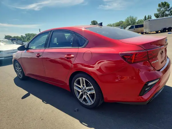 3KPF34AD0KE079755 2019 KIA FORTE - Image 2