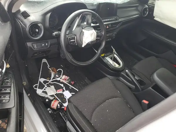 3KPF34AD0KE108526 2019 KIA FORTE - Image 8
