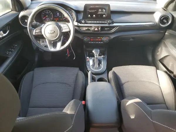 3KPF34AD0KE113984 2019 KIA FORTE - Image 8