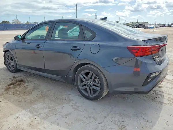 3KPF34AD0LE252935 2020 KIA FORTE - Image 2
