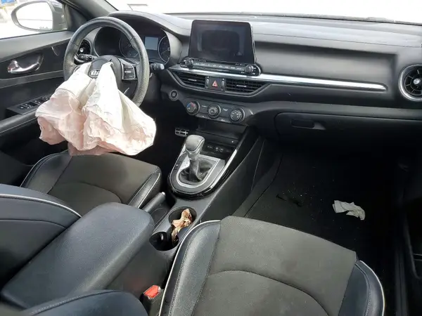 3KPF34AD0LE252935 2020 KIA FORTE - Image 8