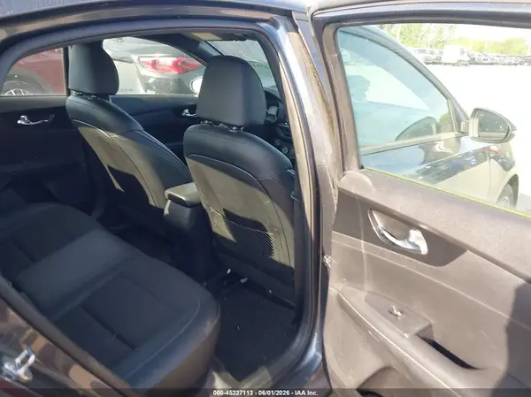 3KPF34AD0ME275987 2021 KIA FORTE - Image 8