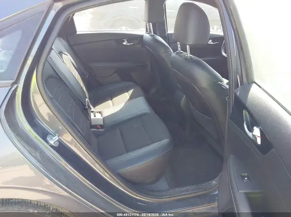 3KPF34AD0ME280669 2021 KIA FORTE - Image 8