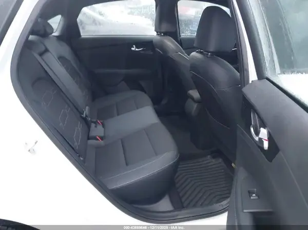 3KPF34AD0ME326792 2021 KIA FORTE - Image 8