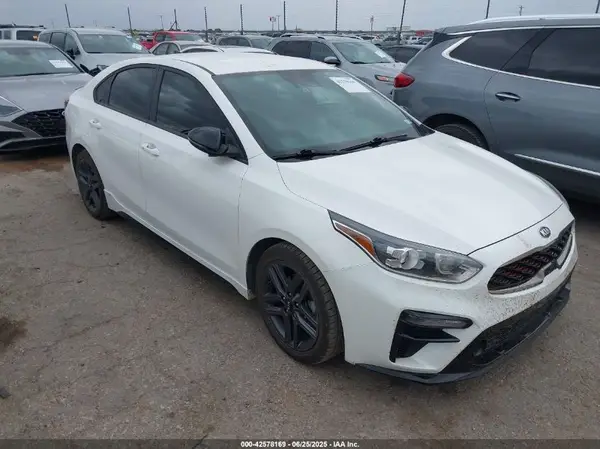 3KPF34AD0ME328249 2021 KIA FORTE - Image 1