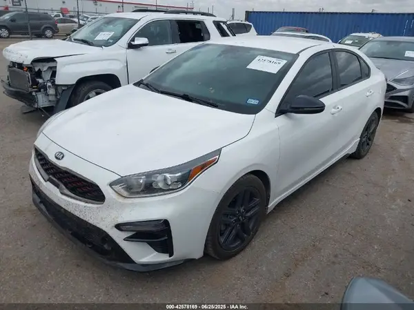 3KPF34AD0ME328249 2021 KIA FORTE - Image 2