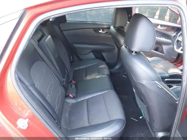 3KPF34AD0ME332432 2021 KIA FORTE - Image 8