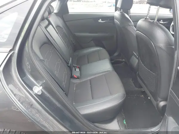 3KPF34AD0ME373885 2021 KIA FORTE - Image 8