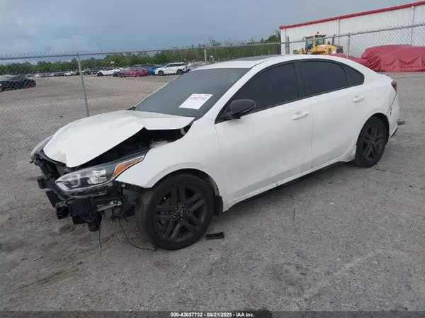 3KPF34AD0ME380206 2021 KIA FORTE - Image 2