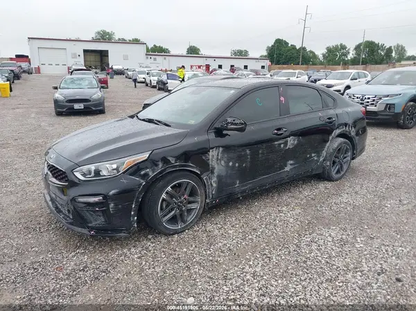 3KPF34AD0ME408182 2021 KIA FORTE - Image 2