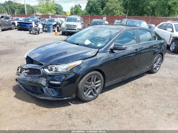 3KPF34AD0ME418081 2021 KIA FORTE - Image 2