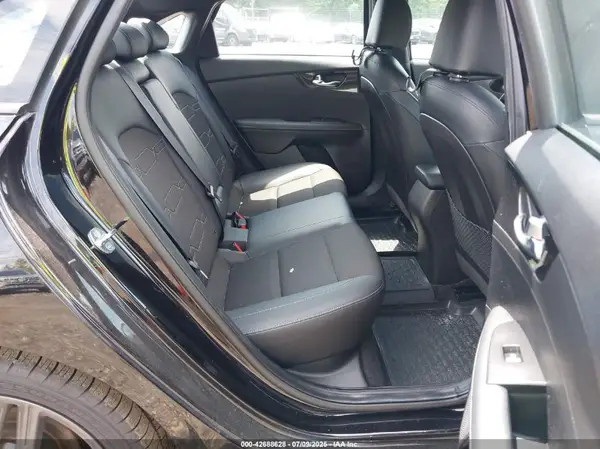 3KPF34AD0ME418081 2021 KIA FORTE - Image 8