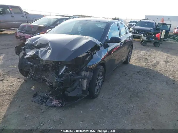 3KPF34AD0NE425758 2022 KIA FORTE - Image 2