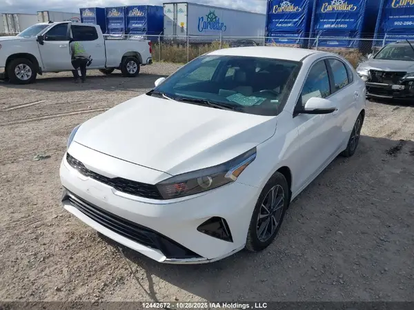 3KPF34AD0NE480789 2022 KIA FORTE - Image 2