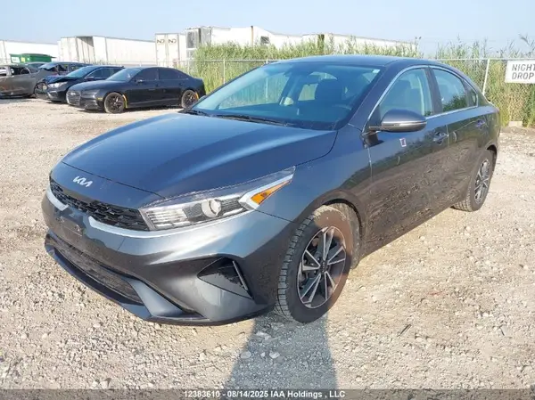 3KPF34AD0NE504783 2022 KIA FORTE - Image 2