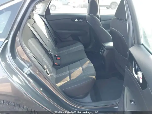 3KPF34AD0NE504783 2022 KIA FORTE - Image 8