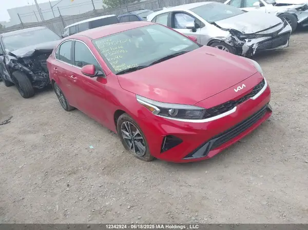 3KPF34AD0NE521440 2022 KIA FORTE - Image 1