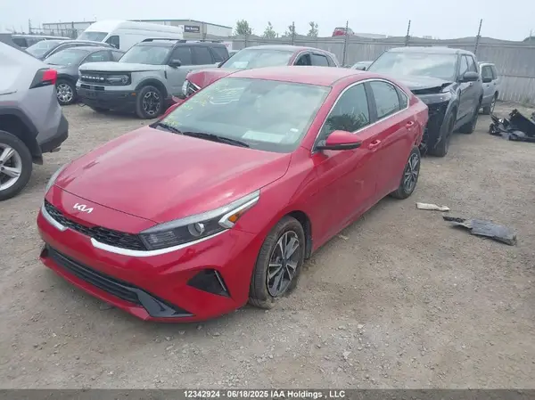 3KPF34AD0NE521440 2022 KIA FORTE - Image 2