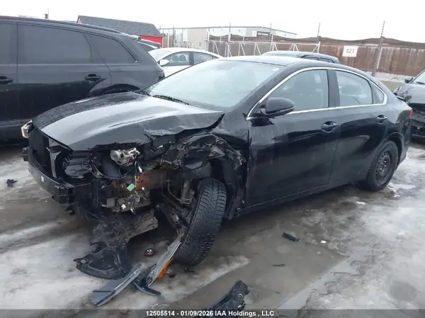 3KPF34AD0NE532888 2022 KIA FORTE - Image 2