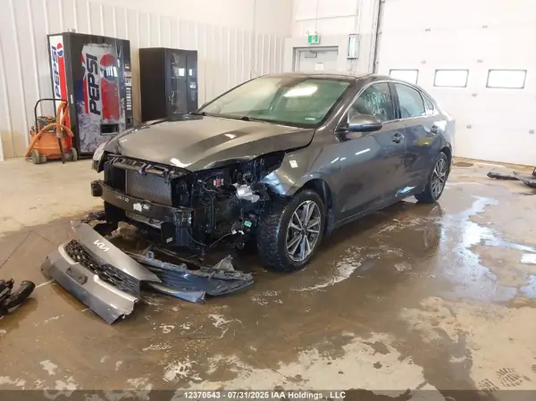 3KPF34AD0PE571337 2023 KIA FORTE - Image 2