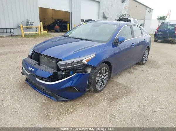 3KPF34AD0PE592866 2023 KIA FORTE - Image 2
