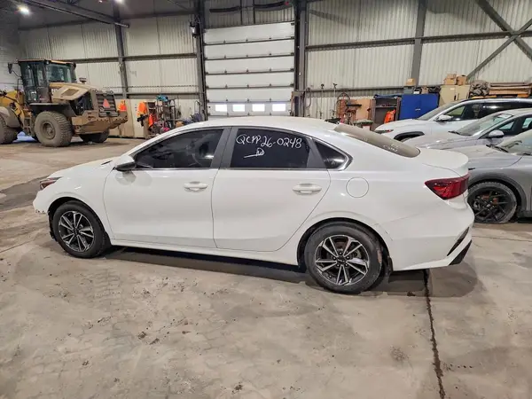 3KPF34AD0RE777129 2024 KIA FORTE - Image 2