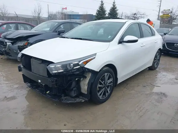3KPF34AD0RE806709 2024 KIA FORTE - Image 2