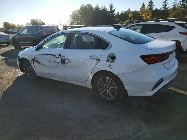 3KPF34AD0RE839600 2024 KIA FORTE - Image 2