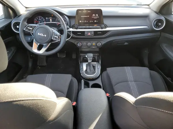 3KPF34AD0RE839600 2024 KIA FORTE - Image 8