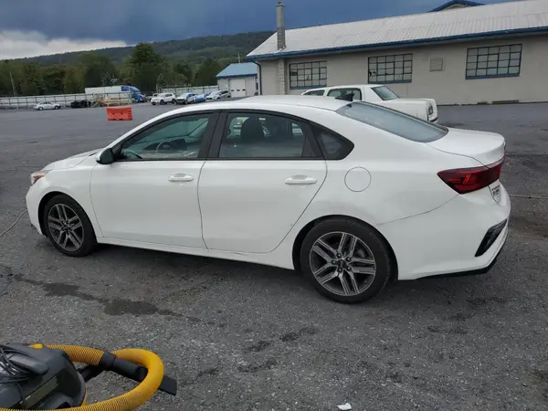 3KPF34AD1KE005731 2019 KIA FORTE - Image 2